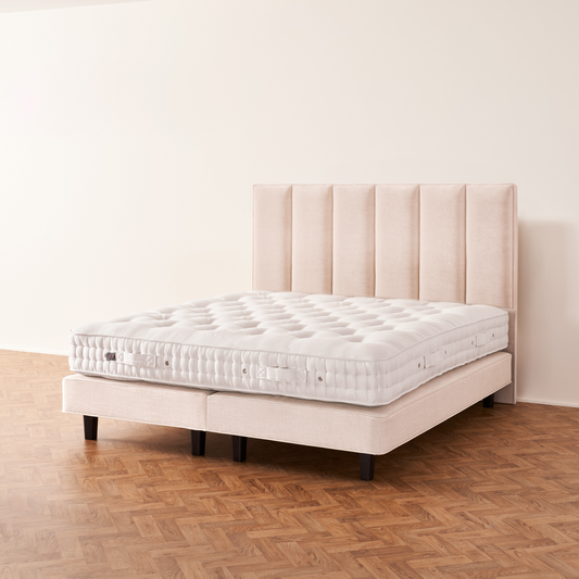Showroom Refresh Clearance Sale - Vispring Queen Coronet Bed
