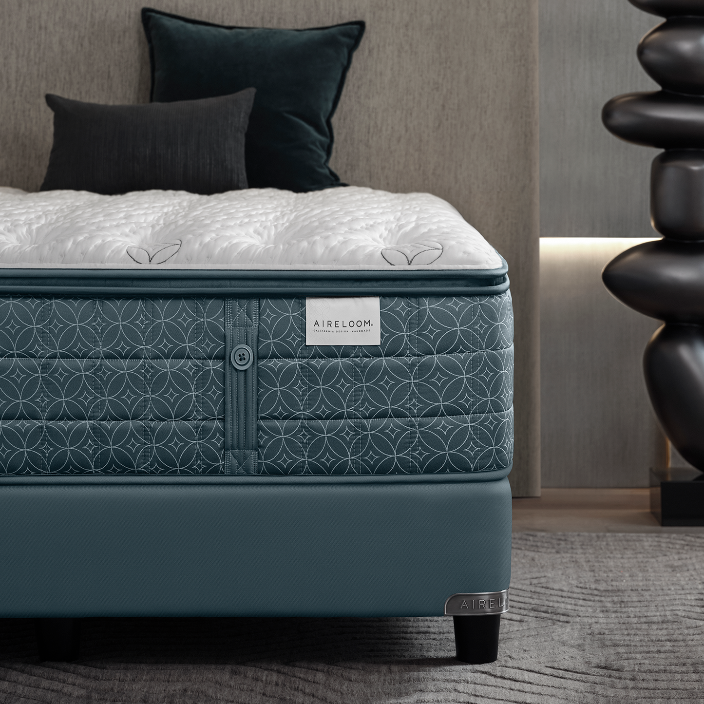 Clearance Mattress Sale - Queen Aireloom Preferred Hues Luxetop Plush (M1)