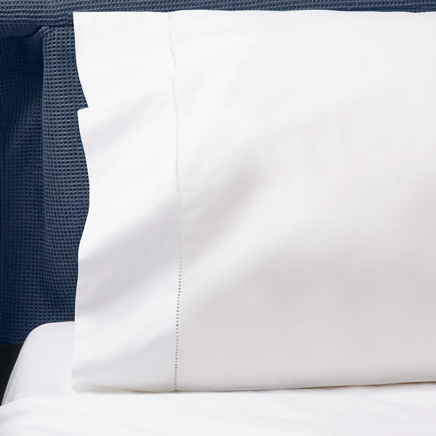 American Leather Comfort Sleeper Sheets, Protectors, & Quilted Pads