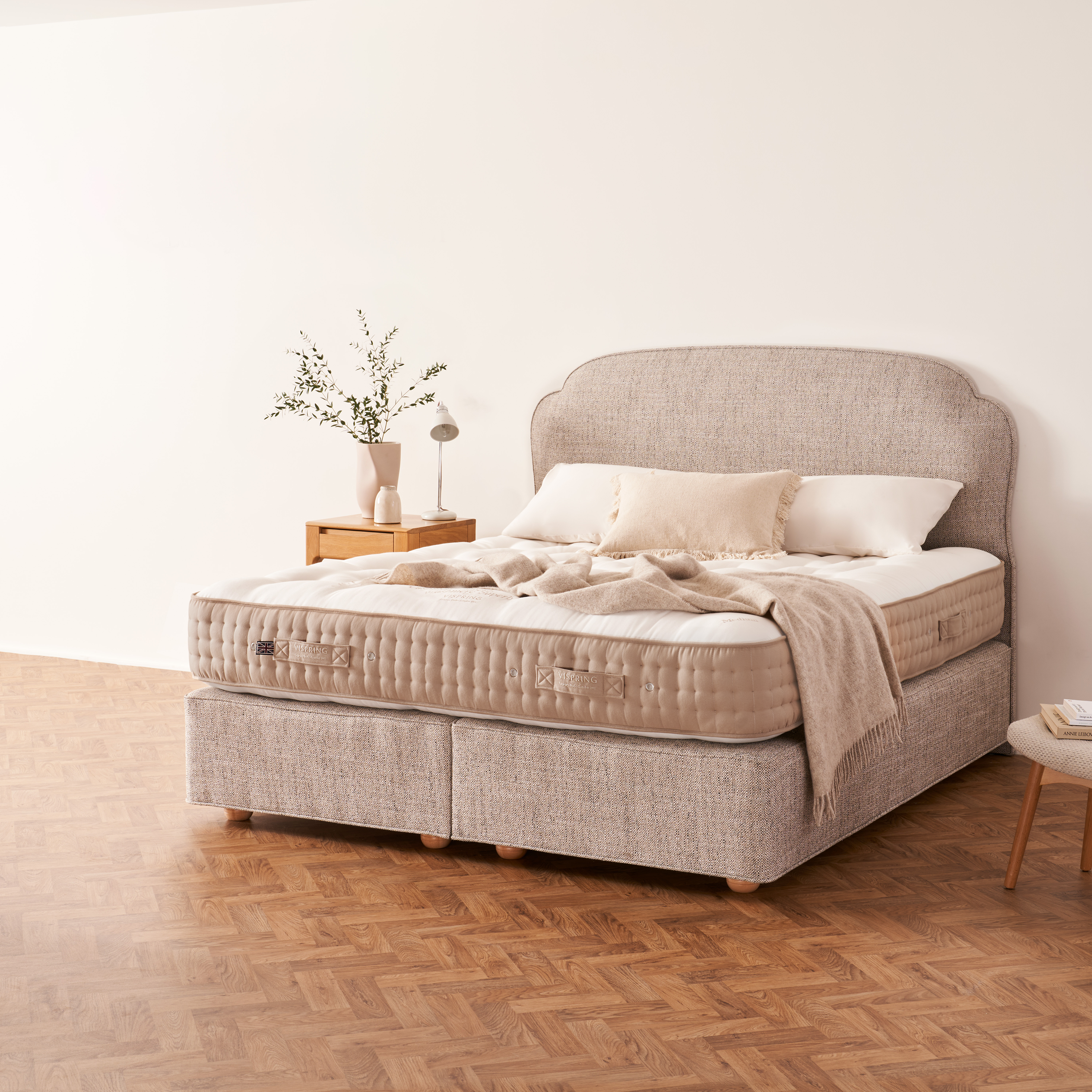 Vispring Luxe Collection (Double Coil Layer)