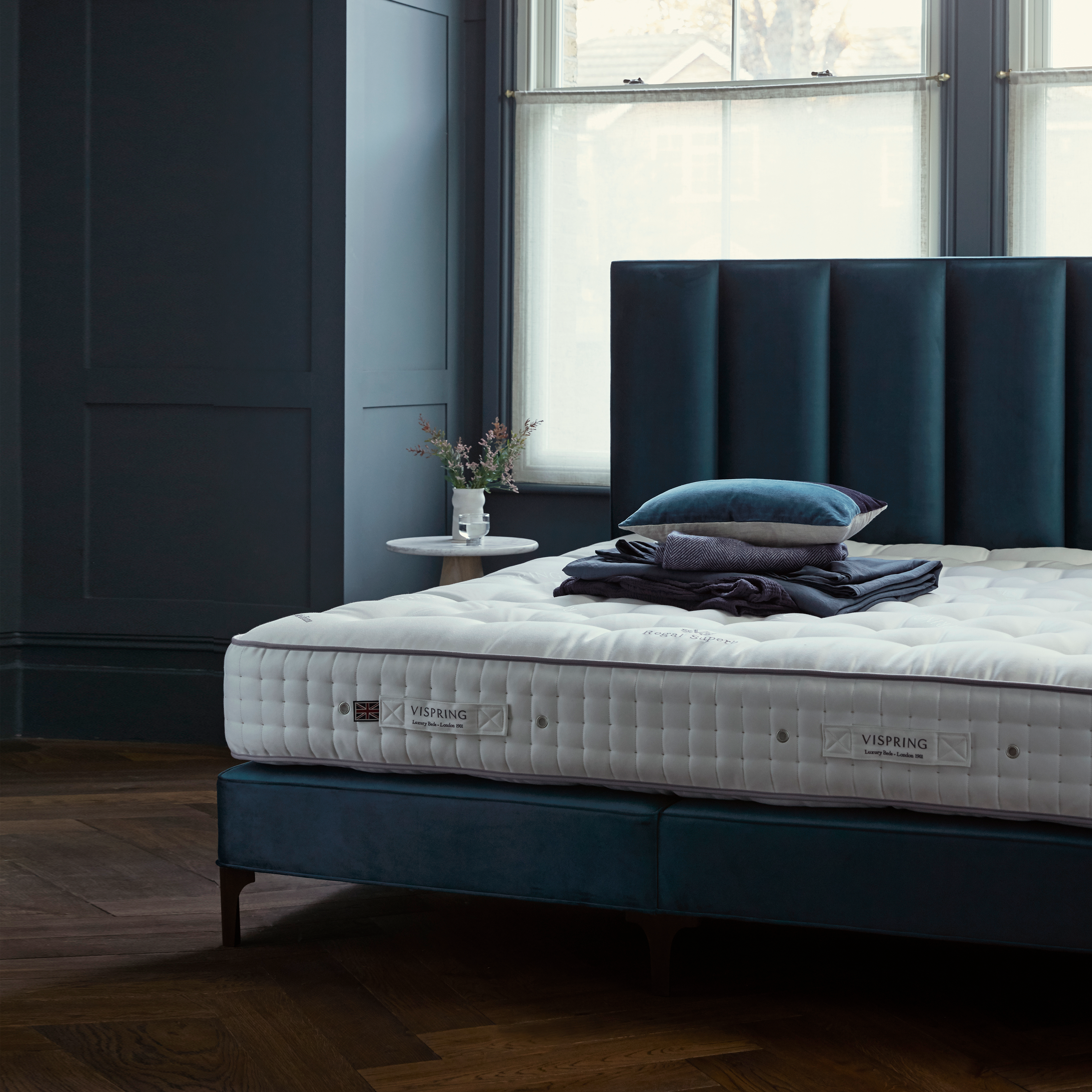 The Regal (aka Fitzrovia) has 2,200 coils hand-nested into a single layer. Combined with layers of British fleece wool, Shetland wool, and hand-teased horsehair, this mattress gives you an exceptional and healthful night's sleep that is a bit flatter and firmer than its double-decker counterpart, the Tiara.