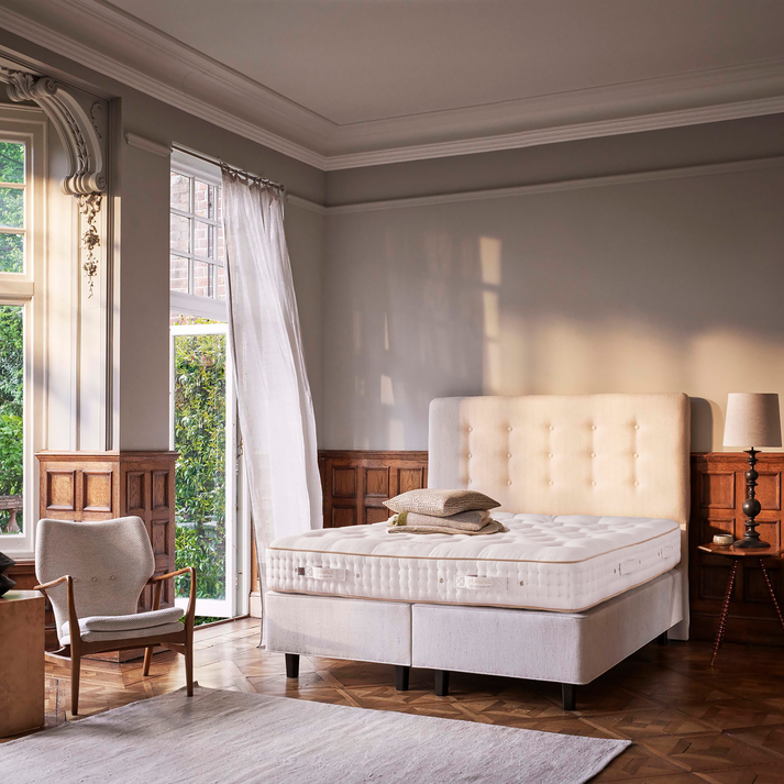 Tiara – Bedroom & More